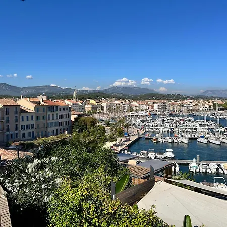 Breathtaking Mediterranean Views From Renovated Cosy Nest, Walk To Portissol And Port Lejlighed