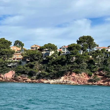 Breathtaking Mediterranean Views From Renovated Cosy Nest, Walk To Portissol And Port Sanary-sur-Mer