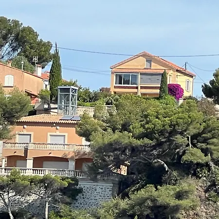 Breathtaking Mediterranean Views From Renovated Cosy Nest, Walk To Portissol And Port * Sanary-sur-Mer
