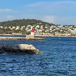 Breathtaking Mediterranean Views From Renovated Cosy Nest, Walk To Portissol And Port Apartment