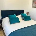 Apartment Breathtaking Mediterranean Views From Renovated Cosy Nest, Walk To Portissol And Port