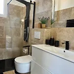 Apartment Breathtaking Mediterranean Views From Renovated Cosy Nest, Walk To Portissol And Port *