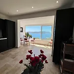 Breathtaking Mediterranean Views From Renovated Cosy Nest, Walk To Portissol And Port Sanary-sur-Mer