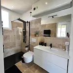 Breathtaking Mediterranean Views From Renovated Cosy Nest, Walk To Portissol And Port Apartment *
