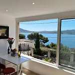 Apartment Breathtaking Mediterranean Views From Renovated Cosy Nest, Walk To Portissol And Port *