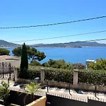 Breathtaking Mediterranean Views From Renovated Cosy Nest, Walk To Portissol And Port * Sanary-sur-Mer