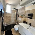 Breathtaking Mediterranean Views From Renovated Cosy Nest, Walk To Portissol And Port Sanary-sur-Mer