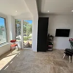 Apartment Breathtaking Mediterranean Views From Renovated Cosy Nest, Walk To Portissol And Port *