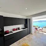 Breathtaking Mediterranean Views From Renovated Cosy Nest, Walk To Portissol And Port Apartment Sanary-sur-Mer