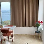 Breathtaking Mediterranean Views From Renovated Cosy Nest, Walk To Portissol And Port Apartment Sanary-sur-Mer