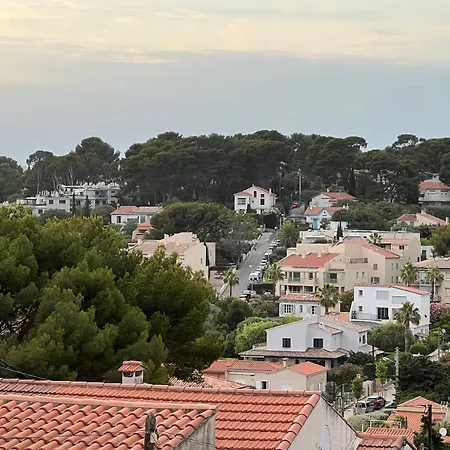 Apartment Breathtaking Mediterranean Views From Renovated Cosy Nest, Walk To Portissol And Port