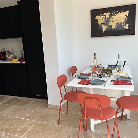 Breathtaking Mediterranean Views From Renovated Cosy Nest, Walk To Portissol And Port サナリー・シュル・メール