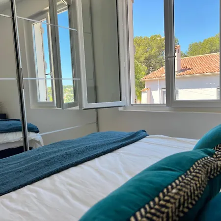 Breathtaking Mediterranean Views From Renovated Cosy Nest, Walk To Portissol And Port アパート サナリー・シュル・メール