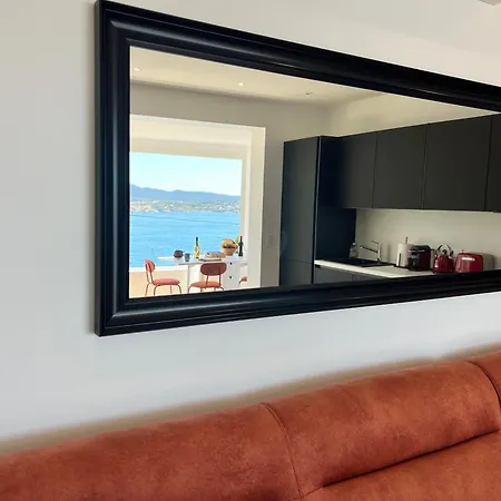Breathtaking Mediterranean Views From Renovated Cosy Nest, Walk To Portissol And Port *