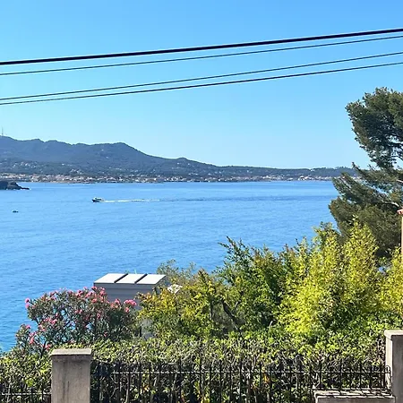 アパート Breathtaking Mediterranean Views From Renovated Cosy Nest, Walk To Portissol And Port サナリー・シュル・メール